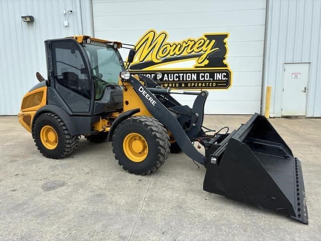 Image of John Deere 304L equipment image 1