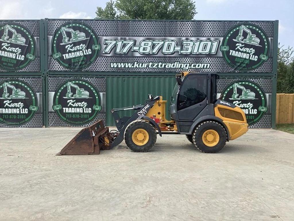 Image of John Deere 304L Primary image