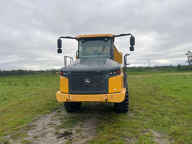 Image of John Deere 310E equipment image 1