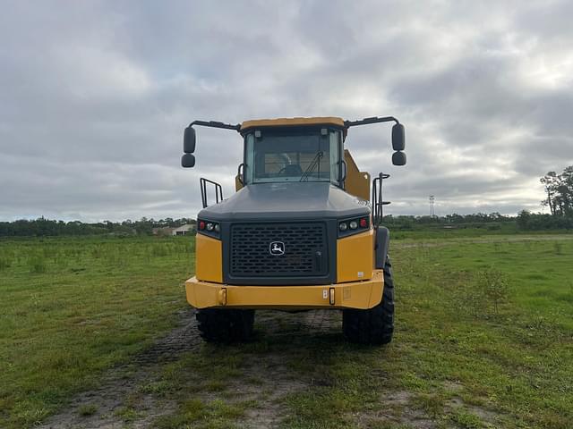 Image of John Deere 310E equipment image 1