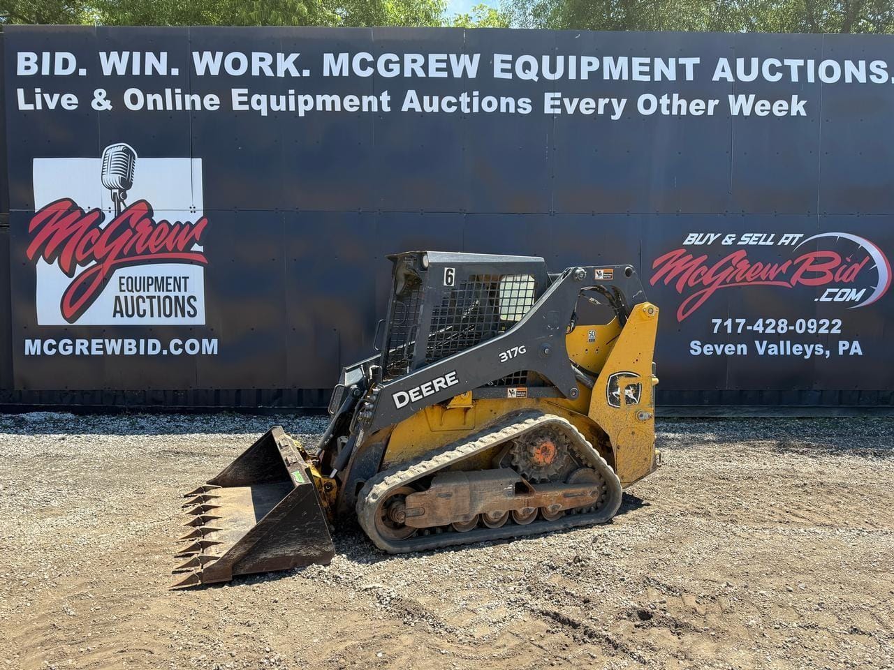 2021 John Deere 317G Equipment Image0