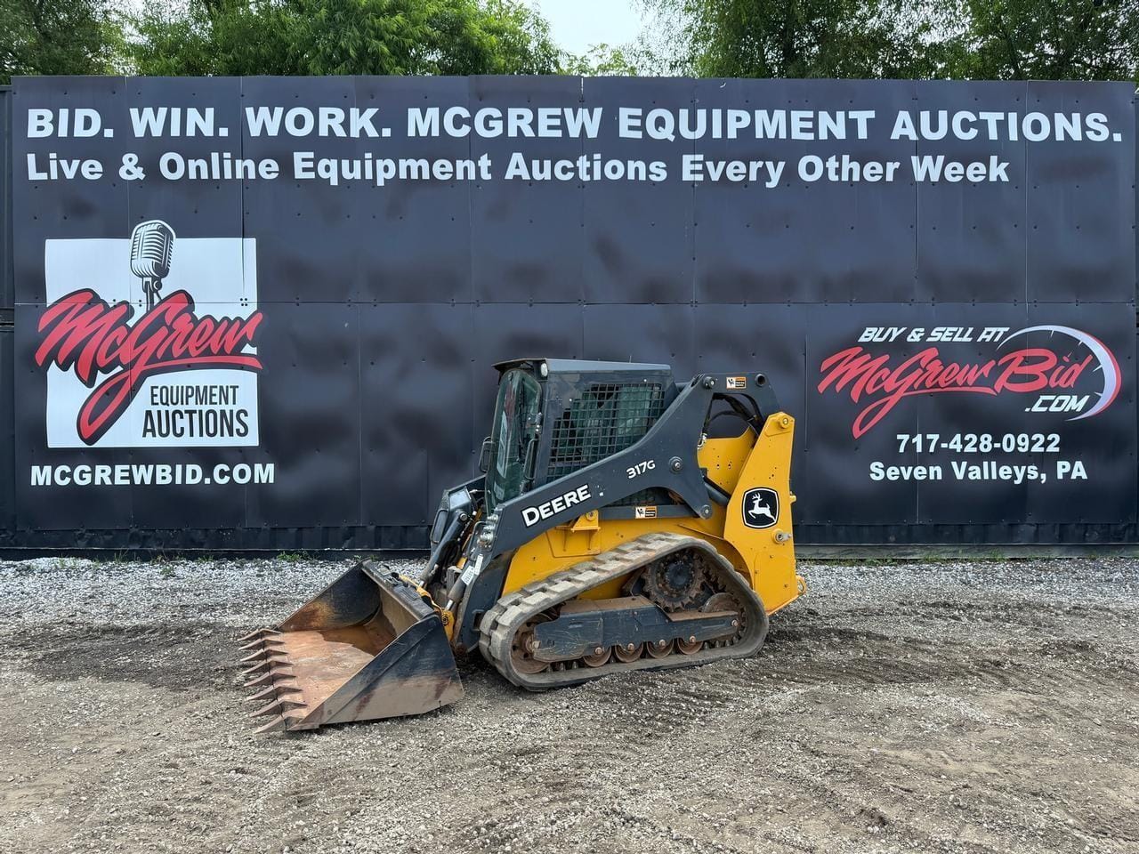 2021 John Deere 317G Equipment Image0