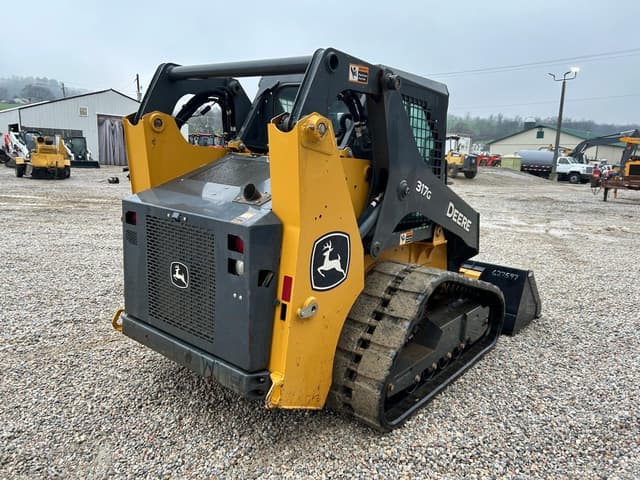 Image of John Deere 317G equipment image 3