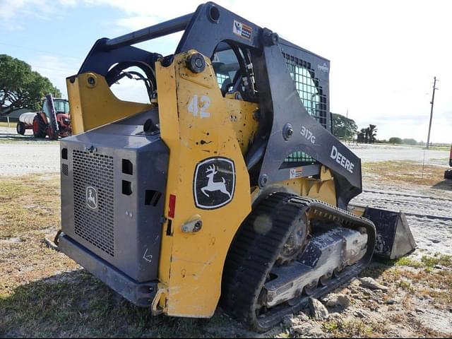 Image of John Deere 317G equipment image 2