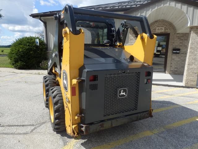 Image of John Deere 318G equipment image 2