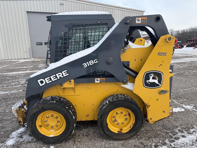 Image of John Deere 318G equipment image 1