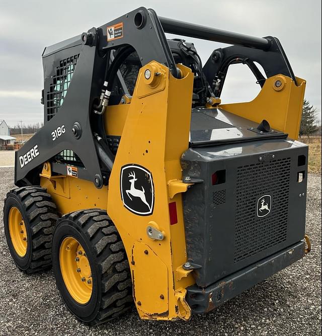 Image of John Deere 318G equipment image 2