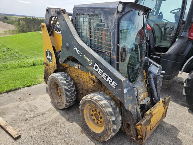 Image of John Deere 318G equipment image 2