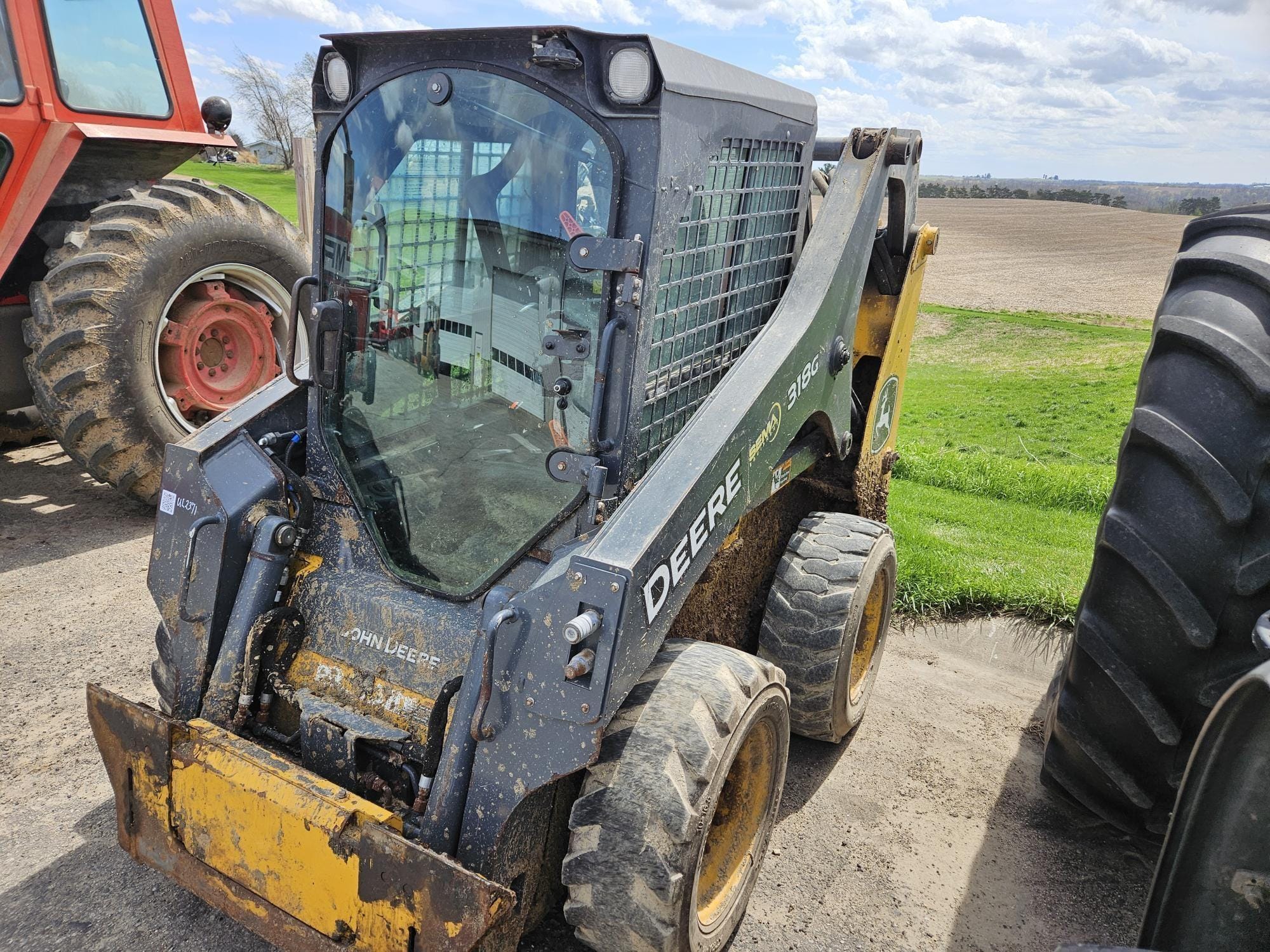 2021 John Deere 318G Equipment Image0