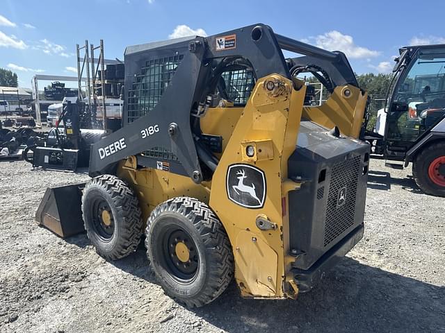 Image of John Deere 318G equipment image 2