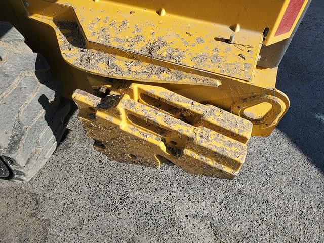 Image of John Deere 320 equipment image 3