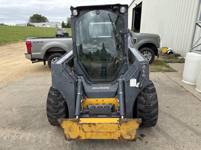 Image of John Deere 320G equipment image 4