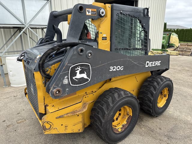 Image of John Deere 320G equipment image 2