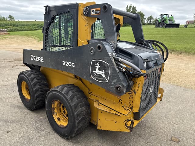 Image of John Deere 320G equipment image 3