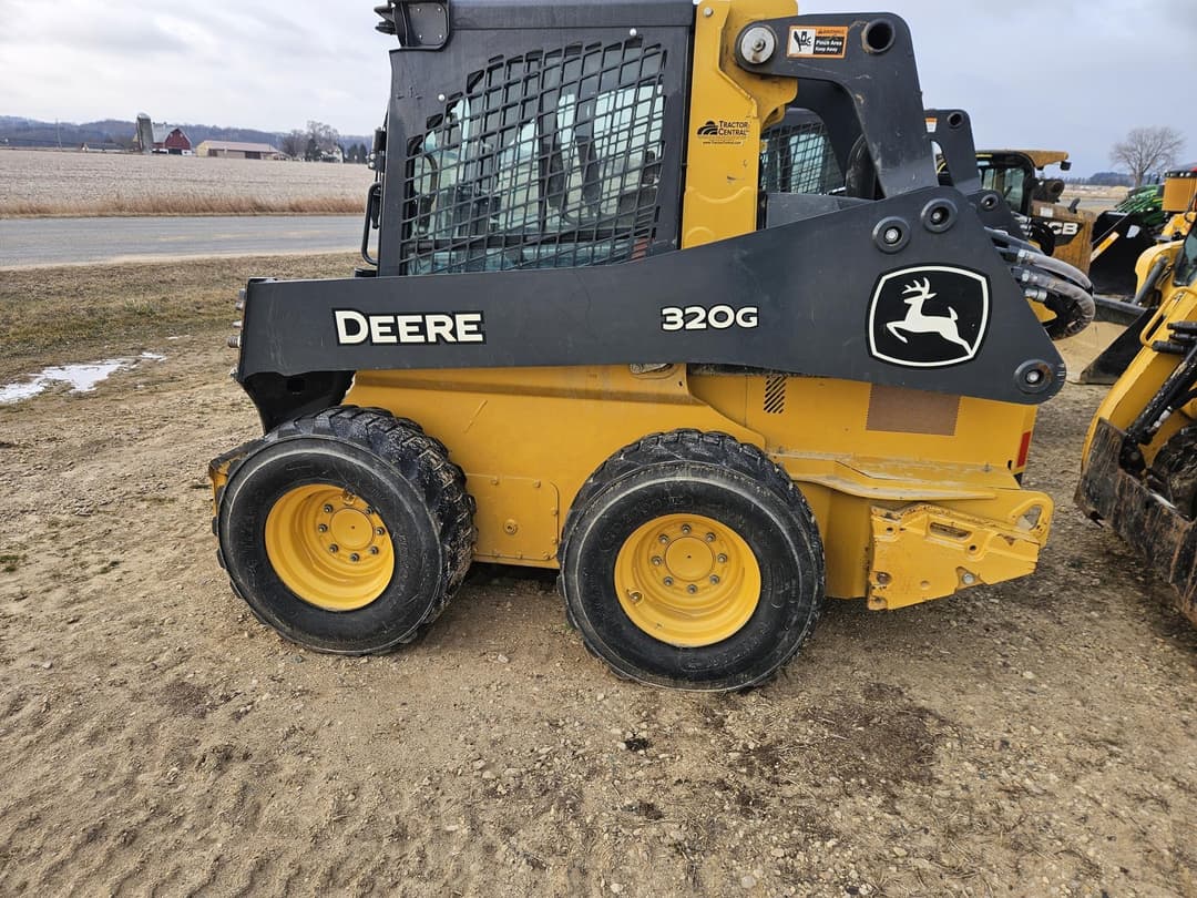 Image of John Deere 320G Primary image