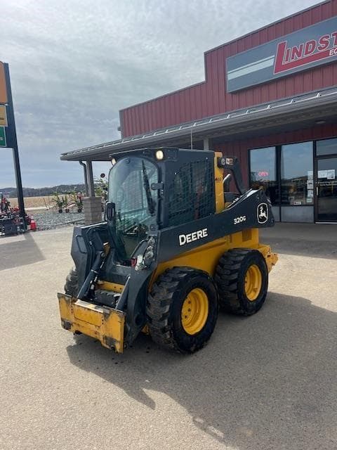 Image of John Deere 320G equipment image 1