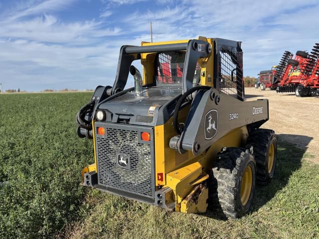 Image of John Deere 324G equipment image 3