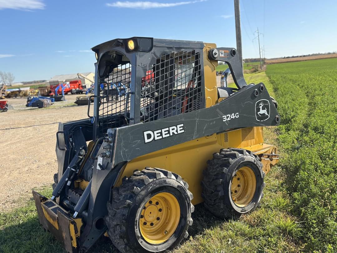 Image of John Deere 324G Primary image