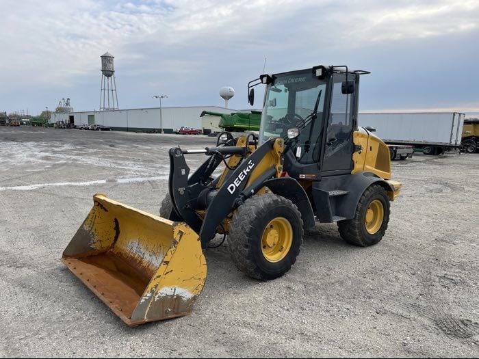 Main image John Deere 324L