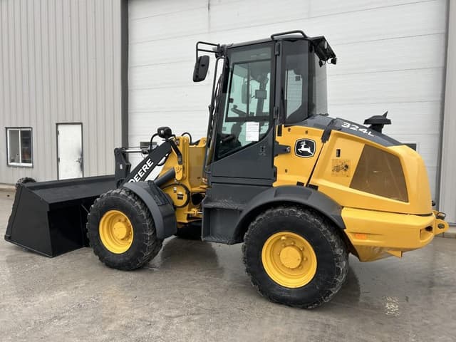 Image of John Deere 324L equipment image 4