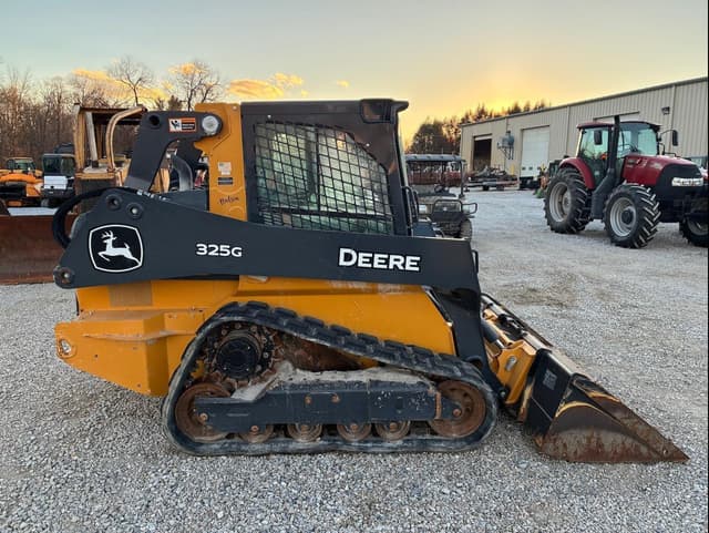Image of John Deere 325G equipment image 1