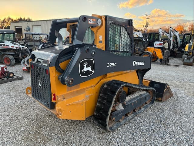 Image of John Deere 325G equipment image 2