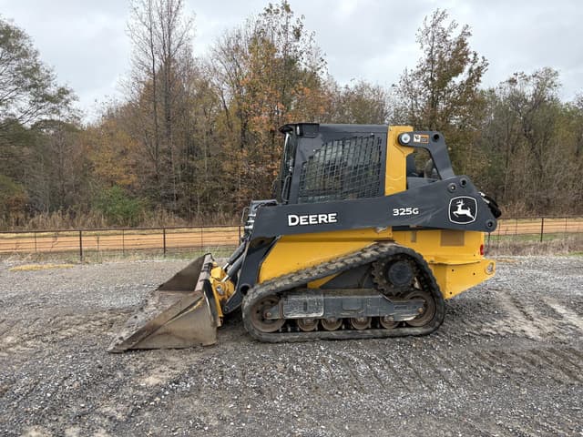 Image of John Deere 325G equipment image 1