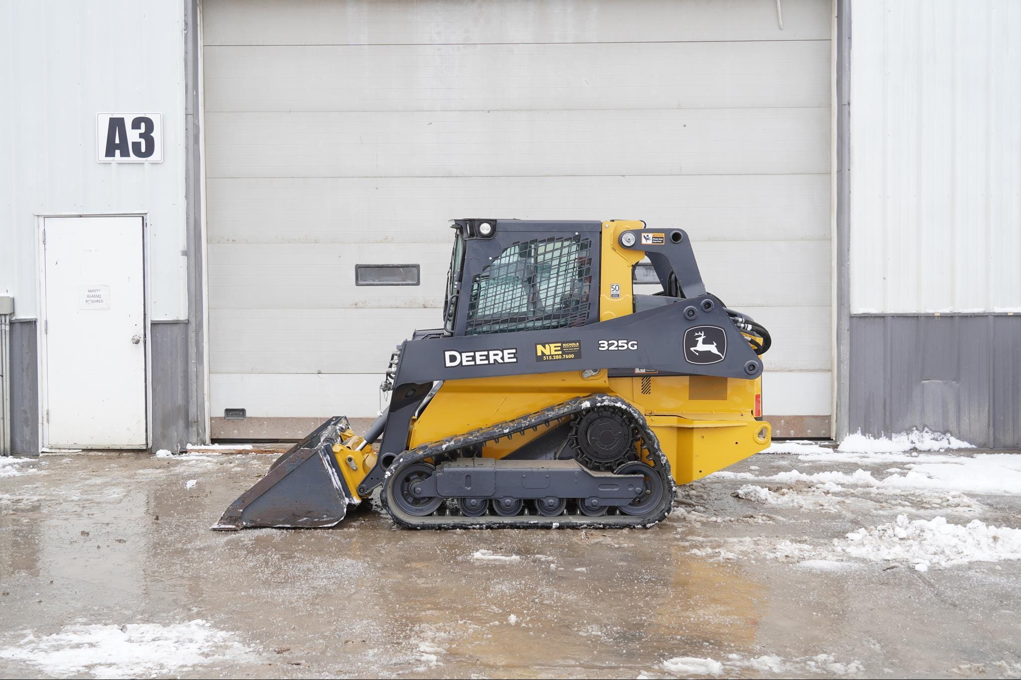 2021 John Deere 325G Equipment Image0