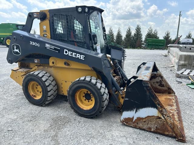 Image of John Deere 330G equipment image 1