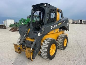 Main image John Deere 330G