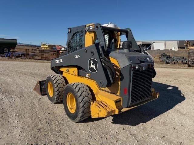 Image of John Deere 332G equipment image 2