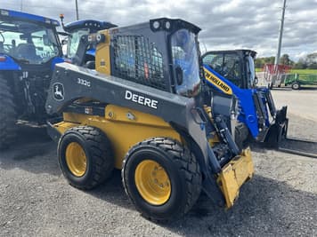 Main image John Deere 332G