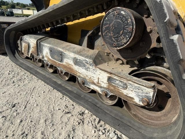 Image of John Deere 333G equipment image 1
