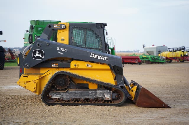 Image of John Deere 333G equipment image 3
