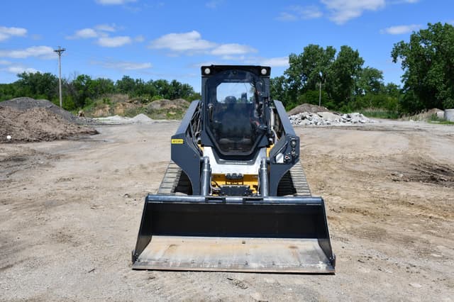 Image of John Deere 333G equipment image 2