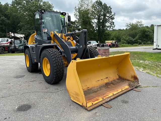 Image of John Deere 344L equipment image 2