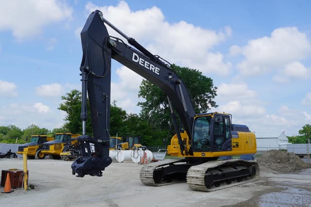 Image of John Deere 350G LC equipment image 1