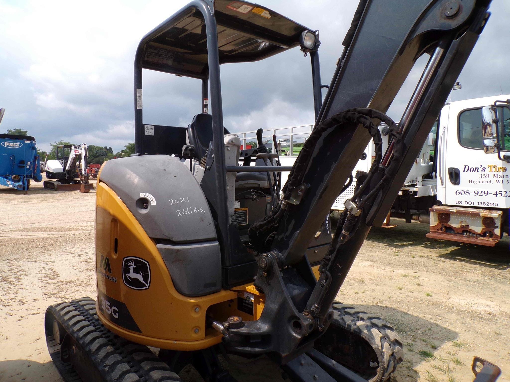 2021 John Deere 35G Equipment Image0