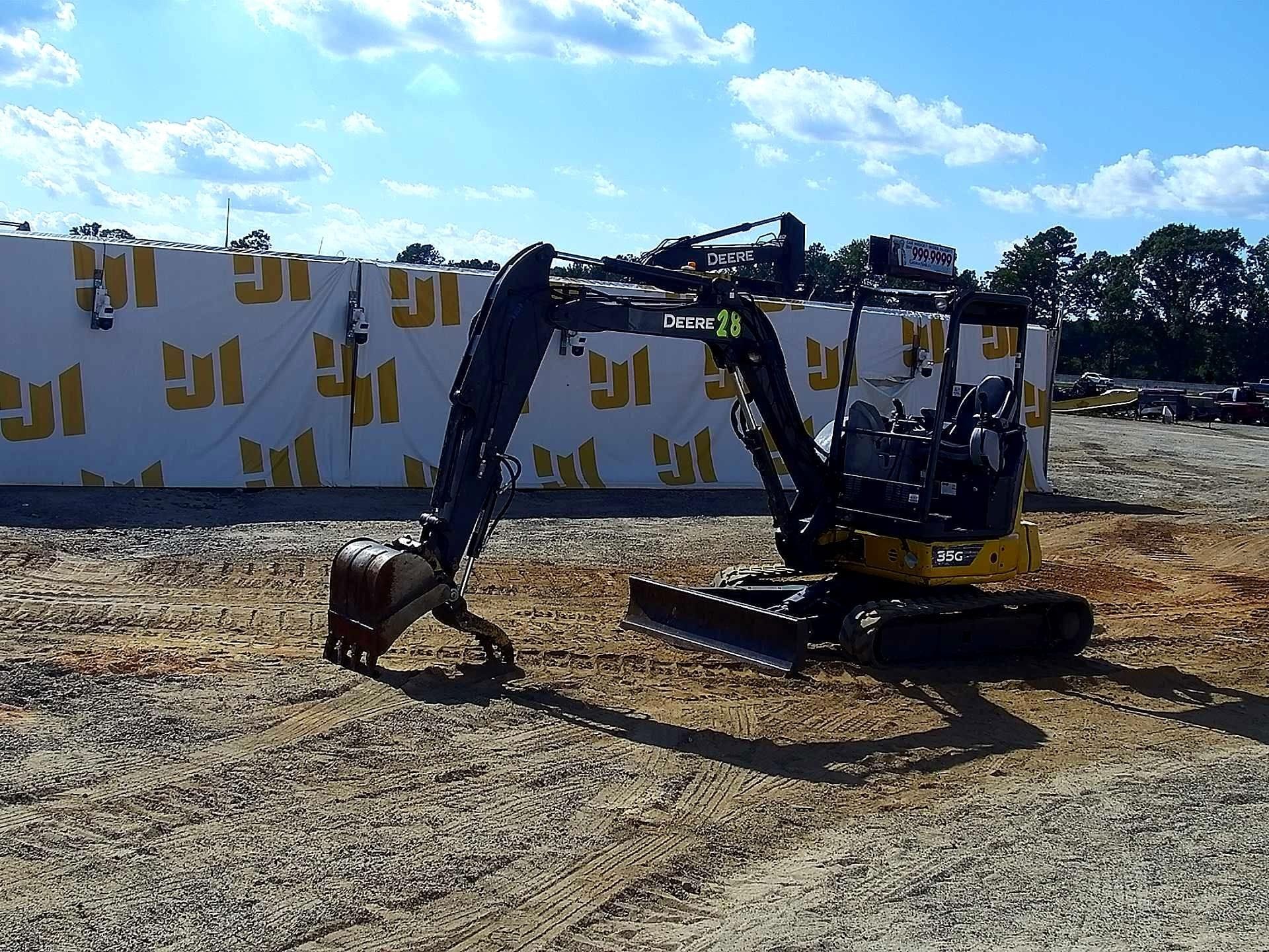 2021 John Deere 35G Equipment Image0