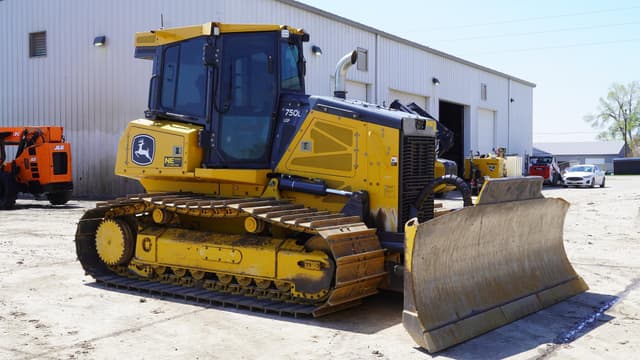 Image of John Deere 750L LGP equipment image 3