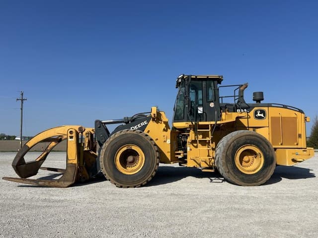 Image of John Deere 844L equipment image 2