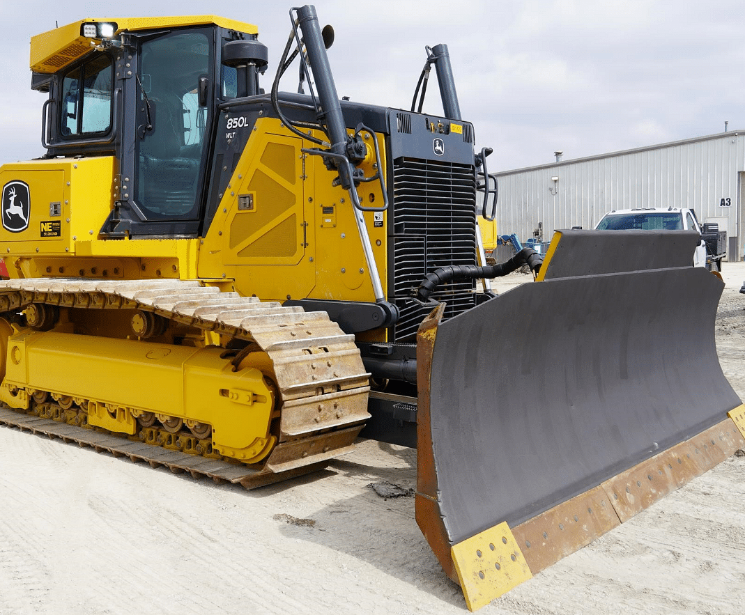Image of John Deere 850L WLT Image 1