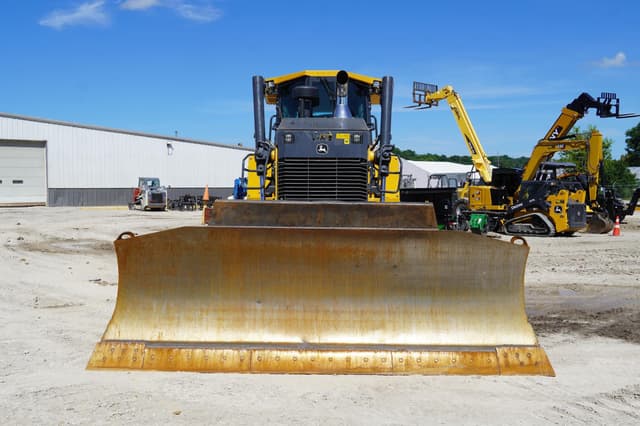 Image of John Deere 850L WLT equipment image 3