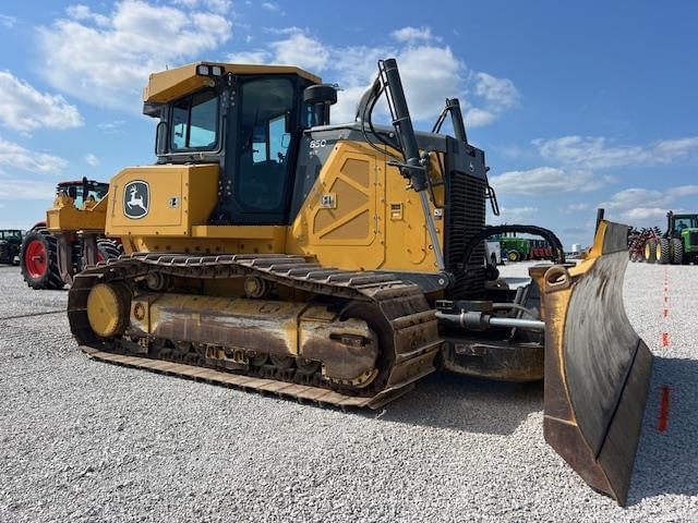 Image of John Deere 850L WLT Primary image