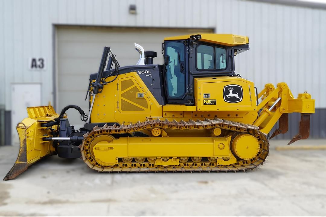 Image of John Deere 850L WLT Primary image