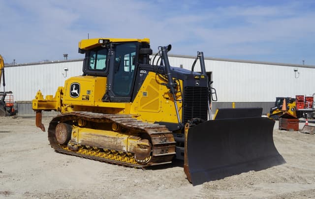Image of John Deere 850L WLT equipment image 3