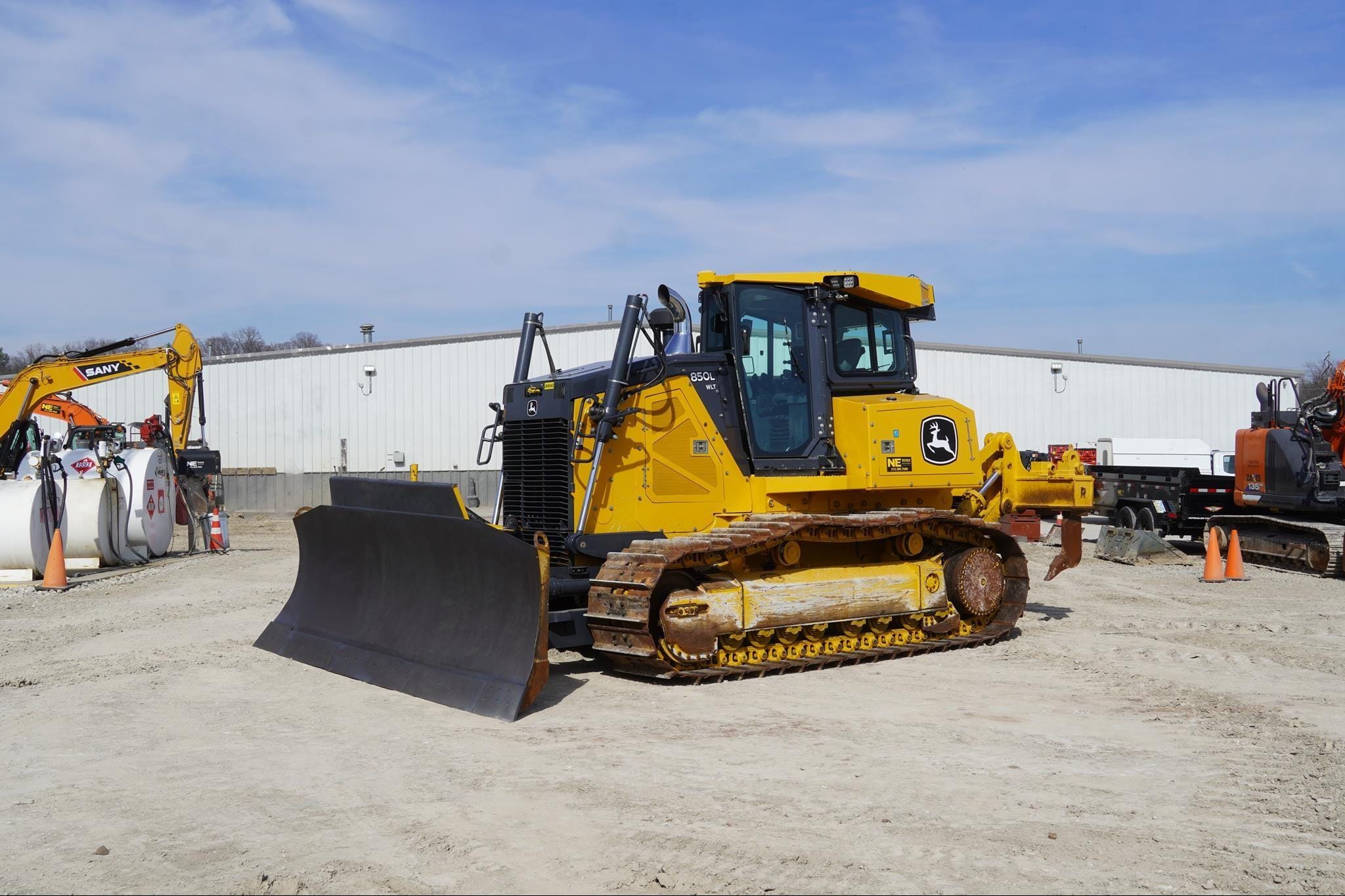 2021 John Deere 850L WLT Equipment Image0