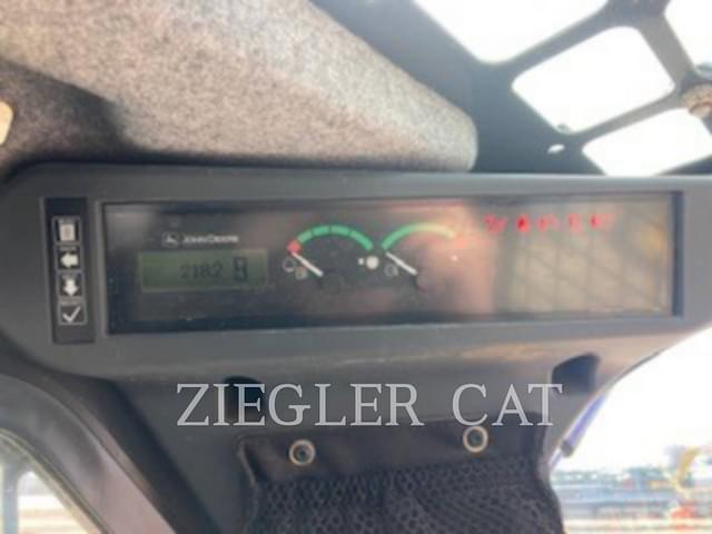 Image of John Deere 320G equipment image 3