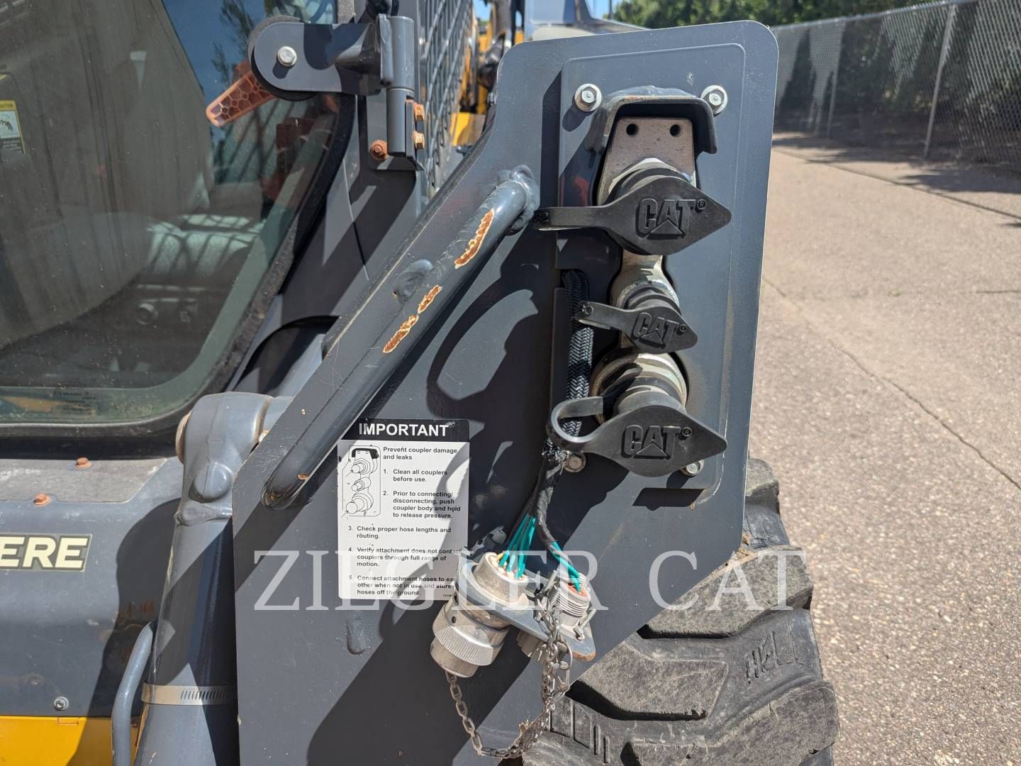 2021 John Deere 320G Equipment Image0