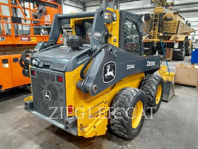 Image of John Deere 324G equipment image 4